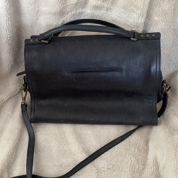 Black purse with studded details - Picture 3 of 4